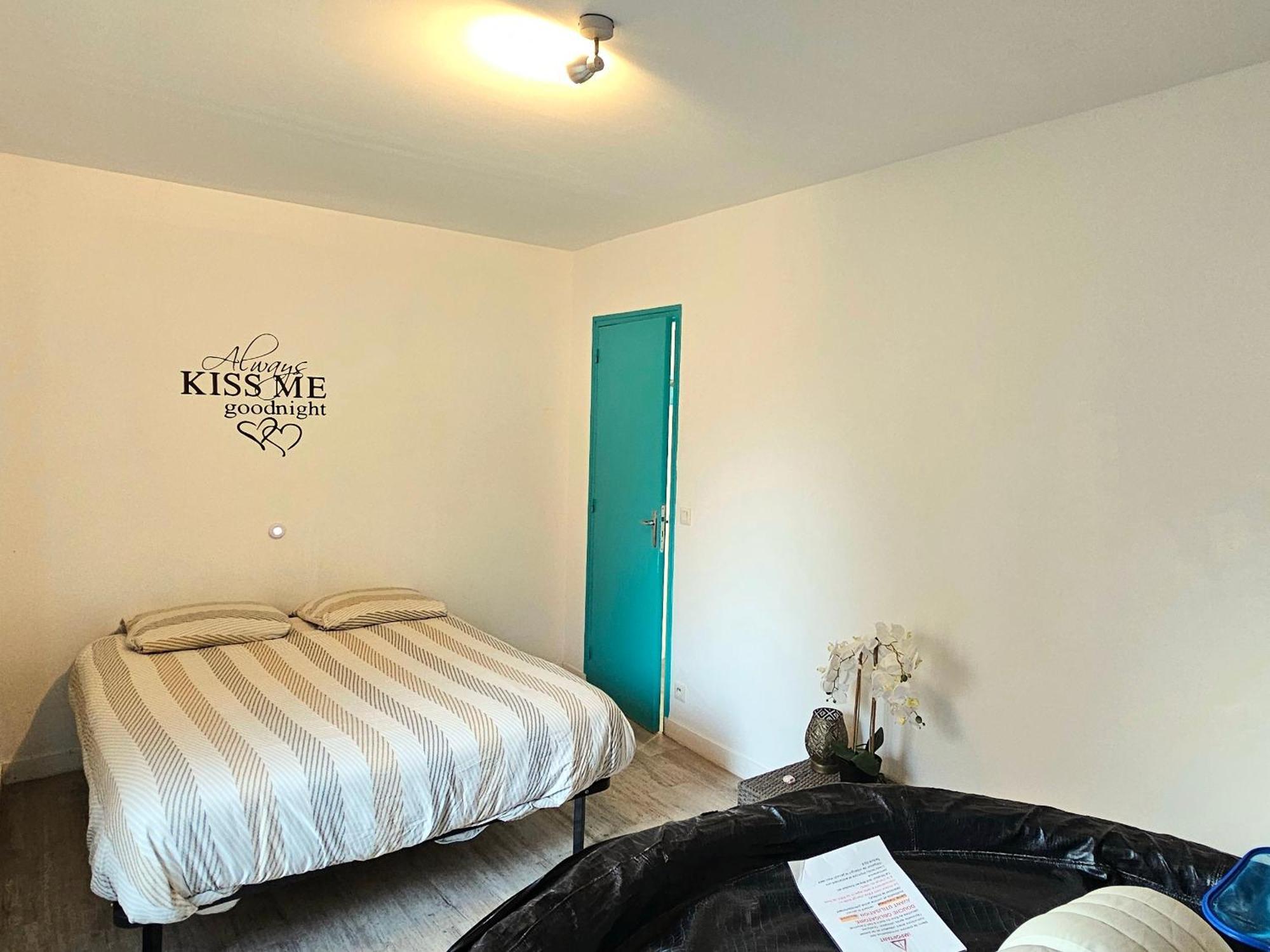 Le Pont T3 Etoile Avec Jacuzzi Apartment Saint-Meloir-des-Ondes Luaran gambar